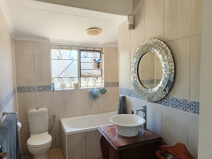 2 Bedroom Property for Sale in Kleinkrantz Western Cape